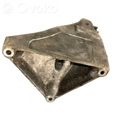 Dzinēja nostiprināšanas stiprinājums-kronšteins