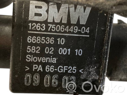 Dzinēja vadu instalācija