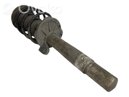 Priekšpusē amortizators ar atsperi