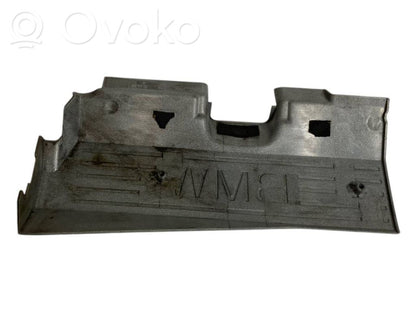 Engine cover (decorative trim)