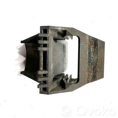 Radiatora (-u) turētājs / kronšteins