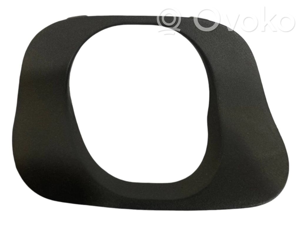Exhaust surround trim