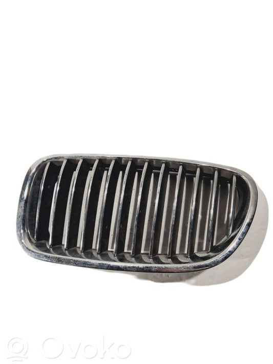 Top grille