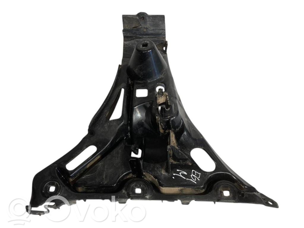 Кронштейн крепления заднего бампера