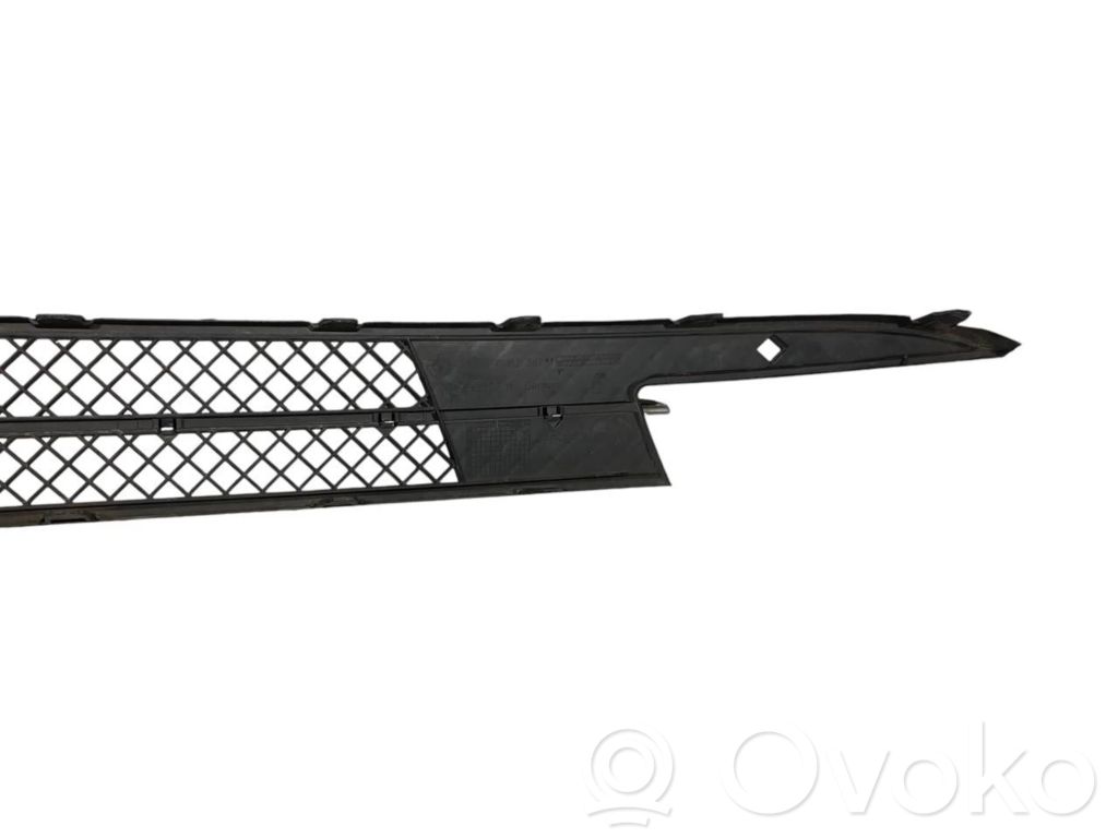 Apakšējais režģis (trīsdaļīgs)