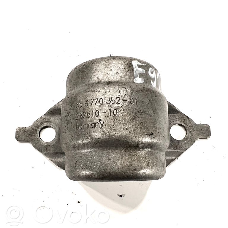 Stabilizatora stiprinājums (priekšā)