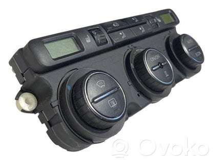 Gaisa kondicioniera / klimata kontroles / salona apsildes vadības bloks (salonā)