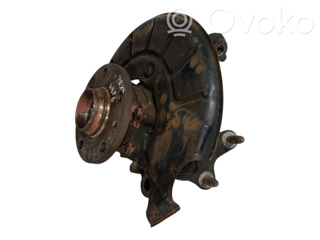 Priekšējā riteņa rumbas vārpstas šarnīrs (stupica, capfa)