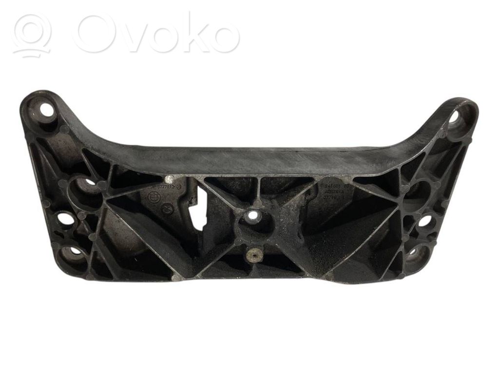 Pārnesumkārbas stiprinājuma kronšteins