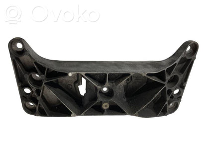 Pārnesumkārbas stiprinājuma kronšteins