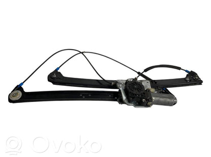 Priekšpusē elektriskā loga pacelšanas mehānisma komplekts