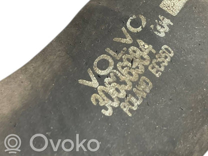 Caurulīte (-es) / šļūtene (-es)