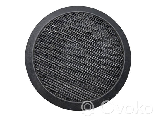 Skaļrunis (-i) priekšējās durvīs