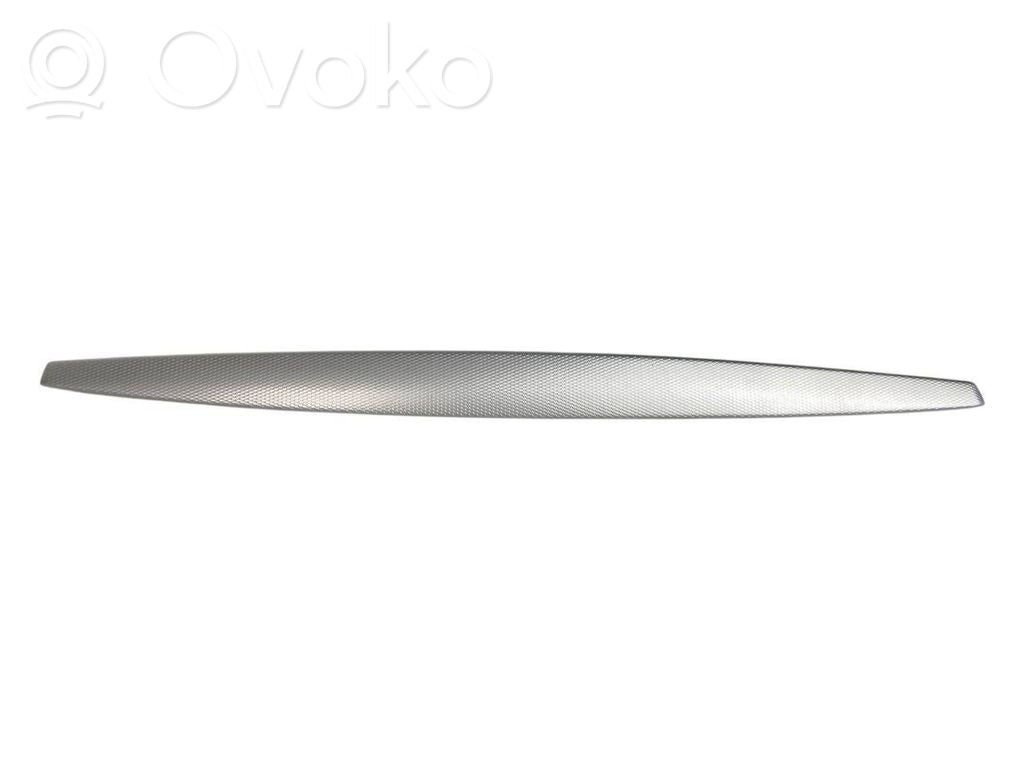 Salona dekoratīvās apdares komplekts