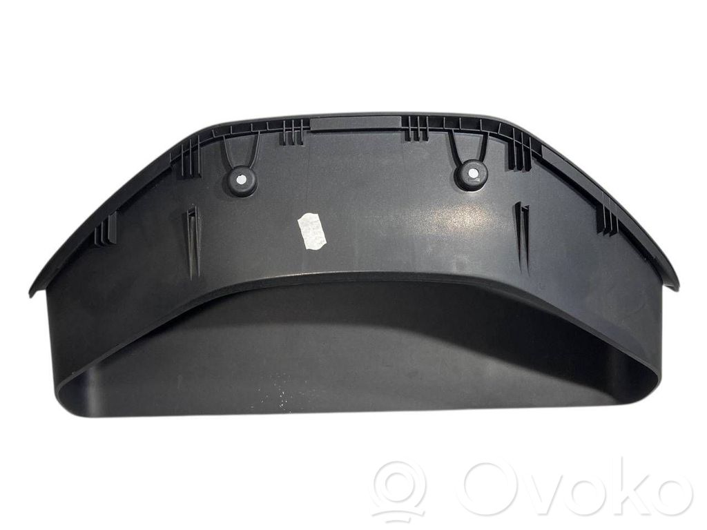 Instrumentu paneļa dekoratīvā apdare