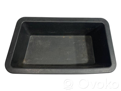 Mantu nodalījums stumbrs