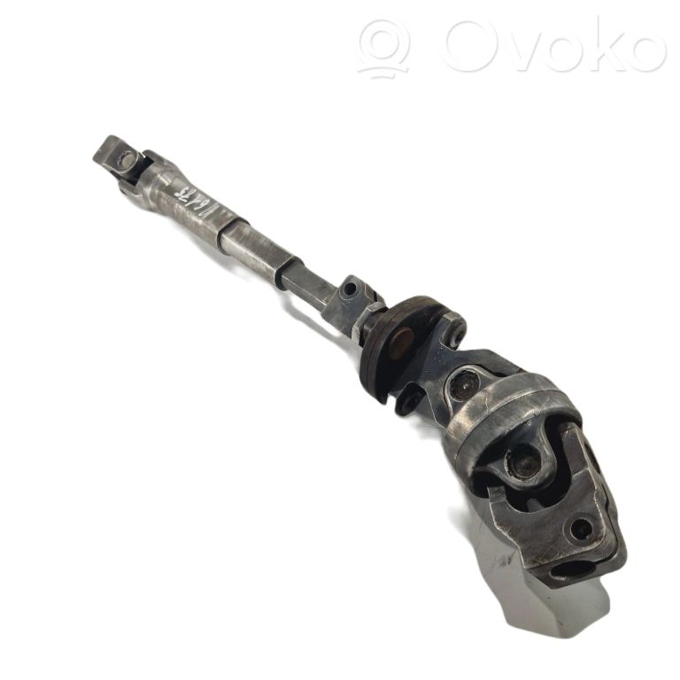 Kardāna / stūres krustsavienojums