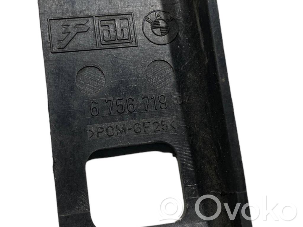 Akseleratora pedāļa turētājs