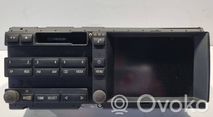 Radio / CD/DVD atskaņotājs / navigācija