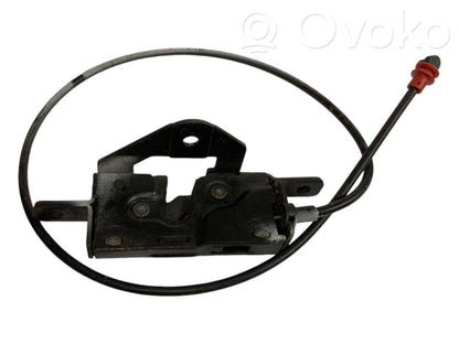 Aizmugurējā pārsega slēdzene