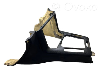 Ātrumu pārslēgšanas sviras dekoratīvā apdare (plastmasas)