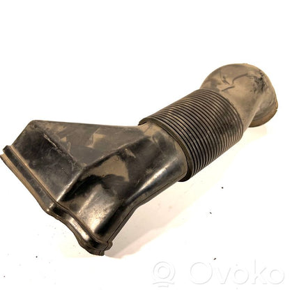 Air intake duct details