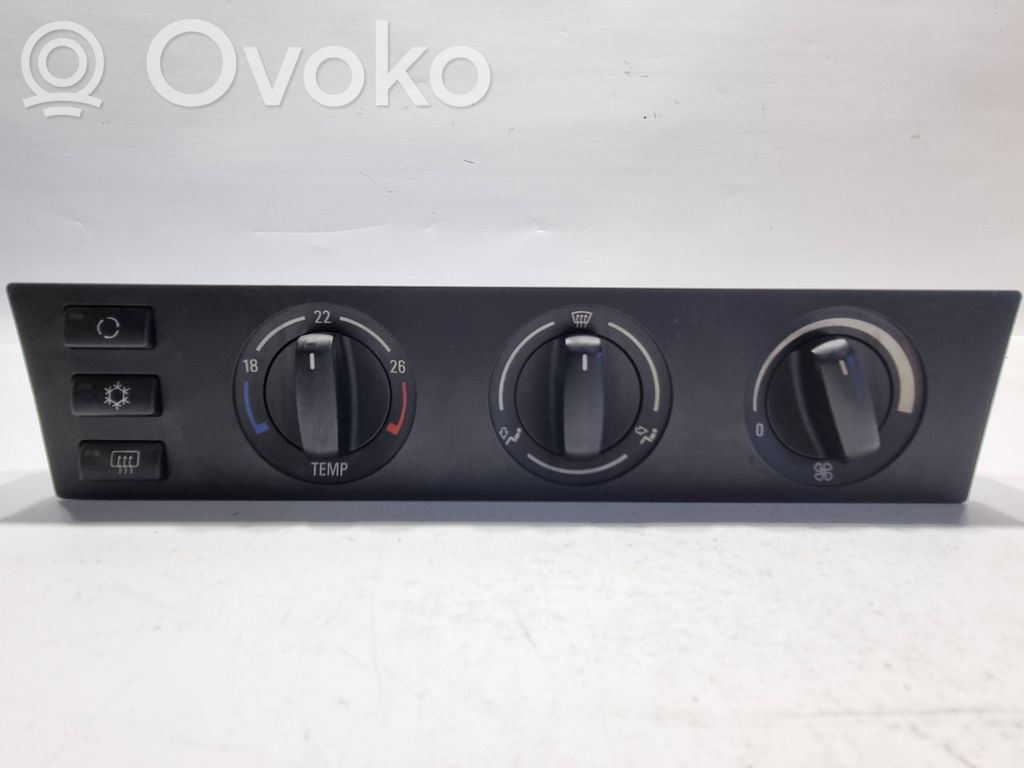 Gaisa kondicioniera / klimata kontroles / salona apsildes vadības bloks (salonā)