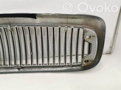 Priekšējais režģis