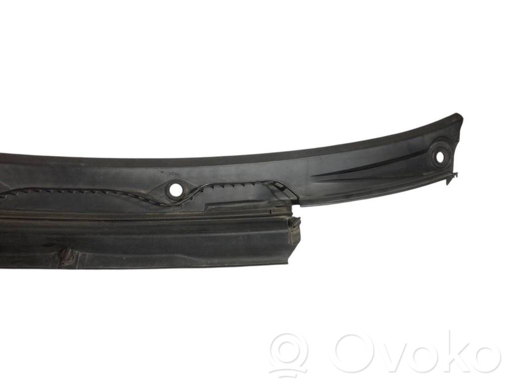 Stikla tīrītāja slotiņas