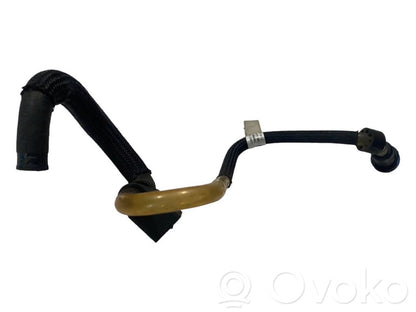 Degvielas caurulīte (-es)