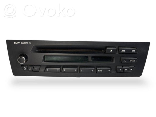 Radio / CD/DVD atskaņotājs / navigācija