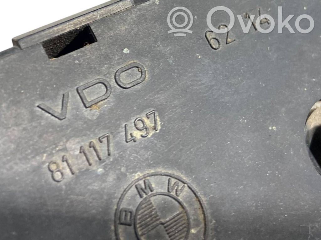 Automobiļa datora vadības slēdzis (-i)