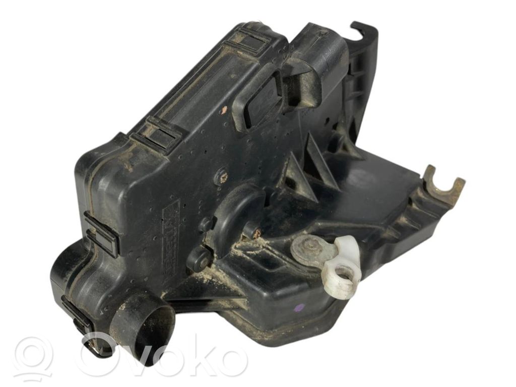 Передний замок