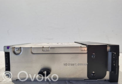 Radio / CD/DVD atskaņotājs / navigācija