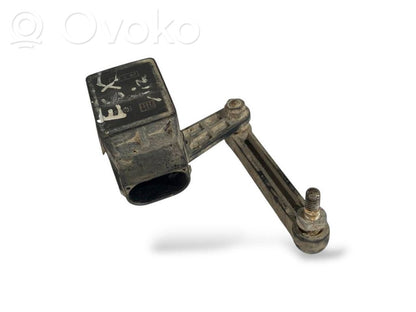 Augstuma sensors (priekšējo lukturu)