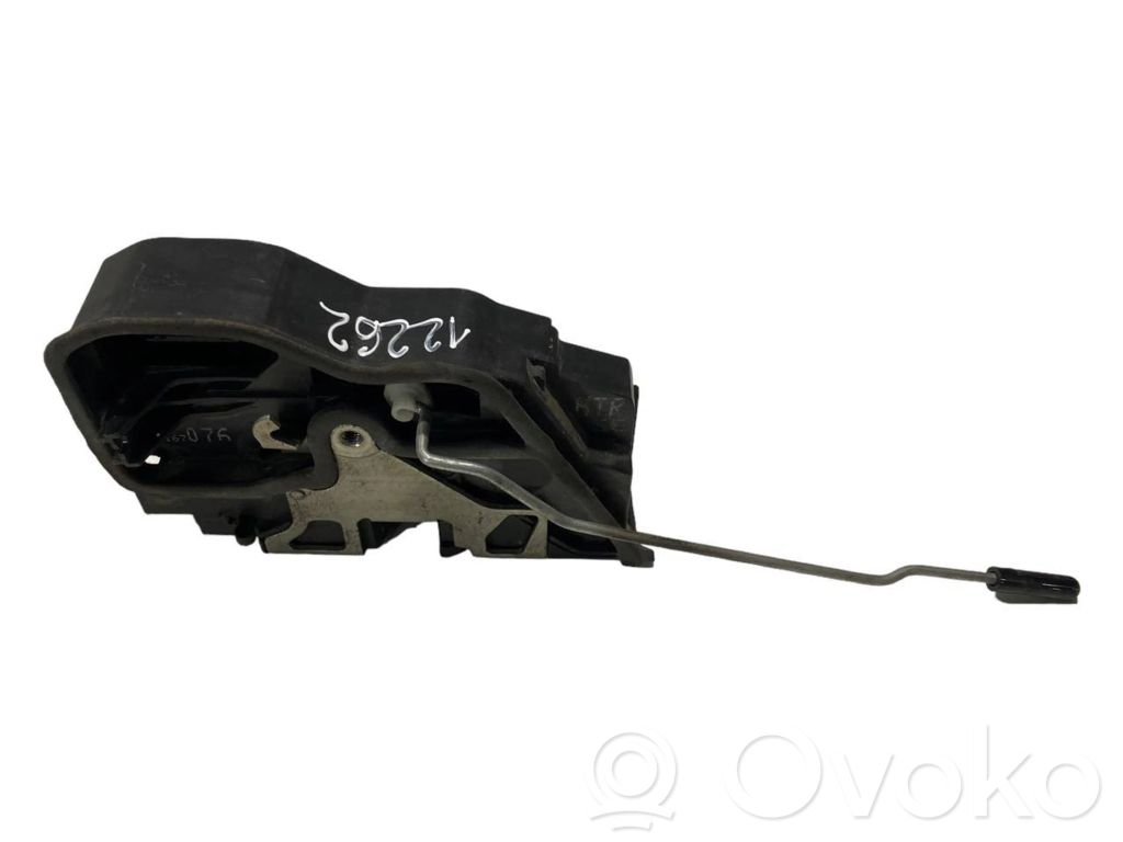 Aizmugurē slēdzene