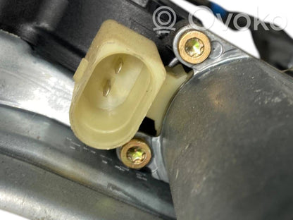 Priekšpusē elektriskā loga pacelšanas mehānisma komplekts