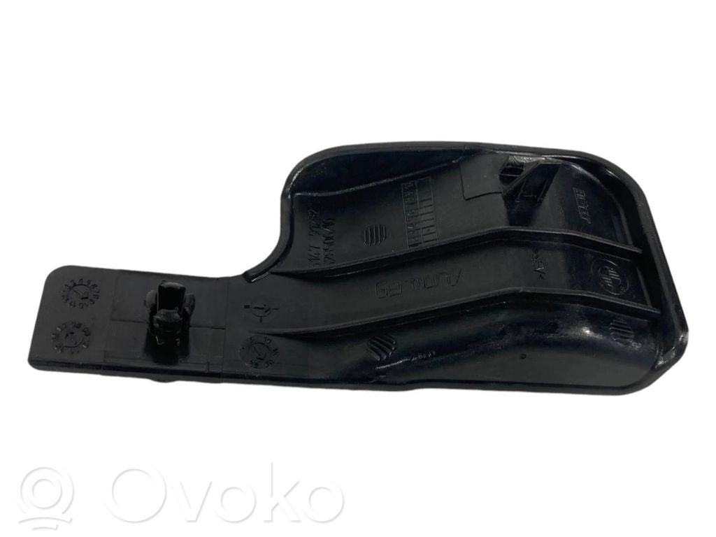 Cita veida salona detaļa