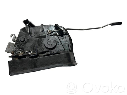 Aizmugurē slēdzene