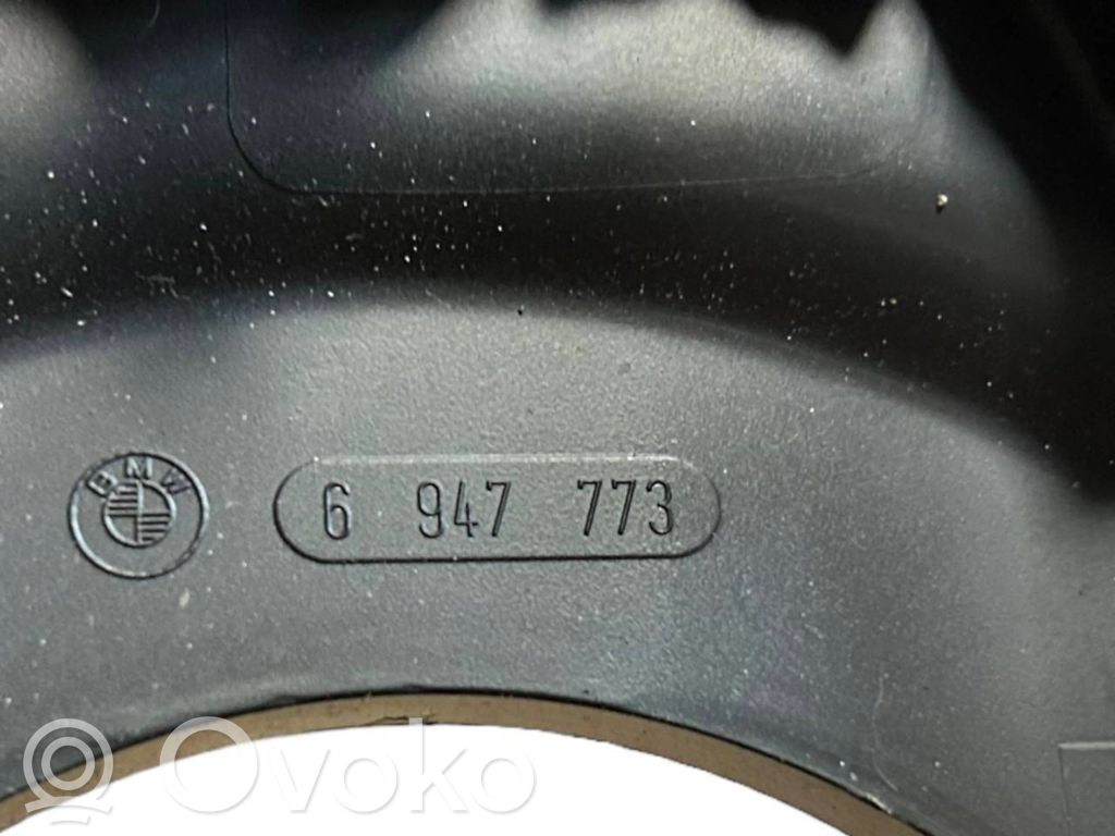 Stūres ass dekoratīvā apdare