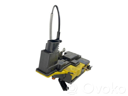 Aizmugurē slēdzene