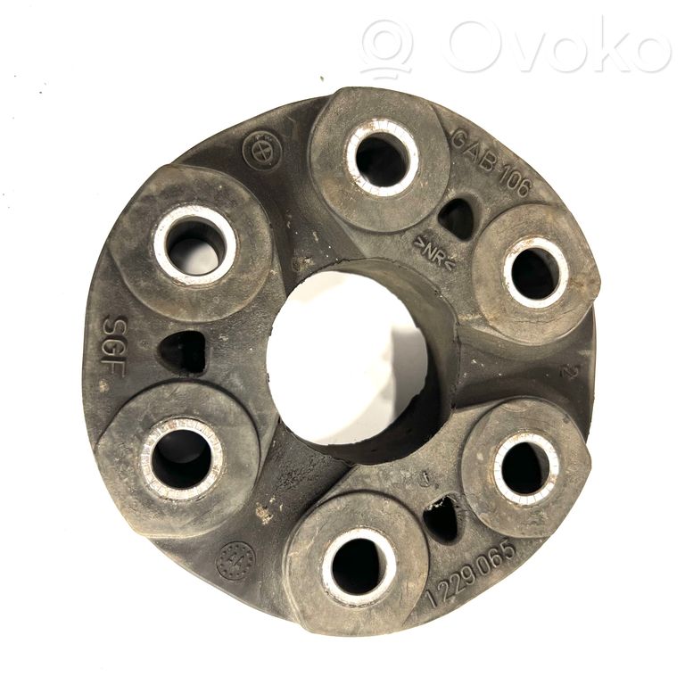 Kardāna savienojums no gumijas