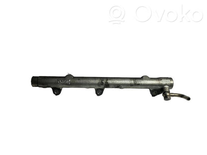 Degvielas maģistrālā caurule