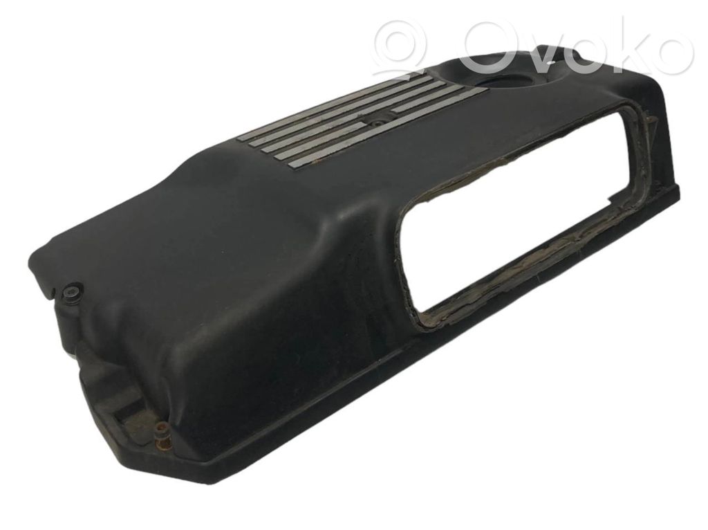 Engine cover (decorative trim)