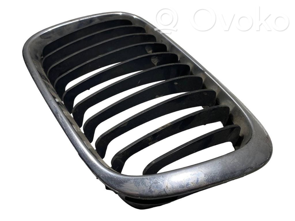 Priekšējais režģis