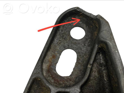 Transmission mounting bracket