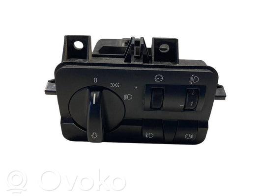 Headlight switch