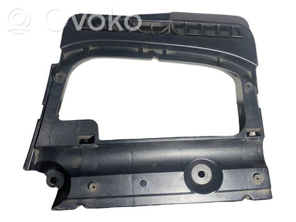 Bagāžnieka sānu apakšējās apdares panelis