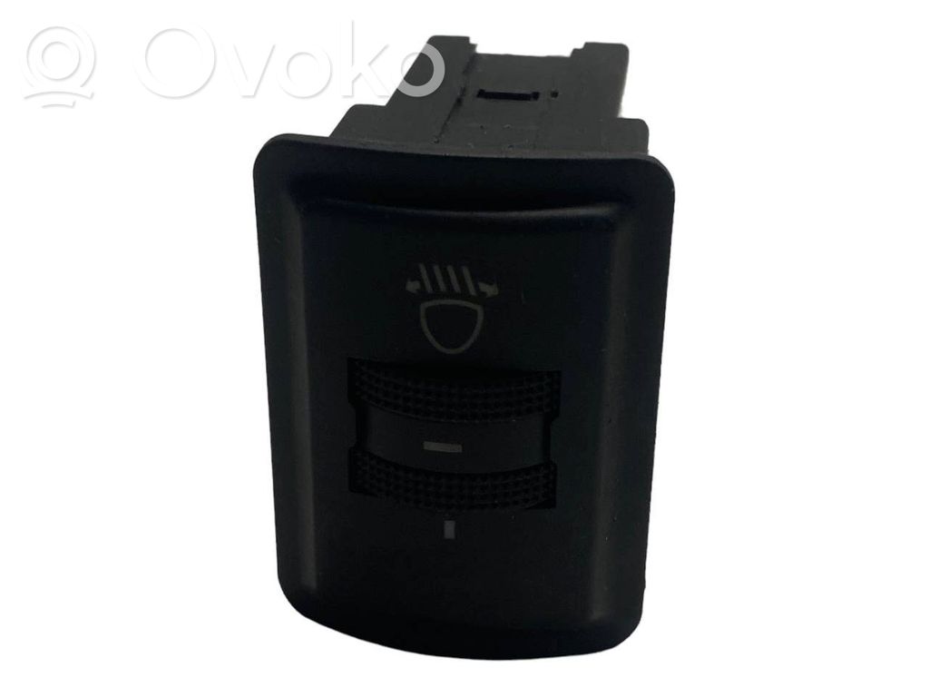 Headlight leveling switch