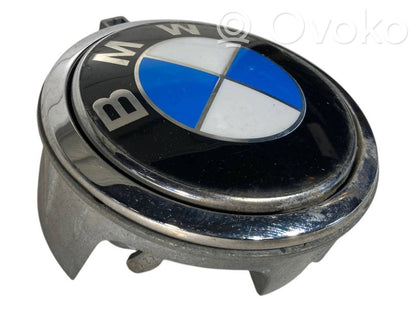 Aizvēršanas rokturis (aizmugurējā pārsega)